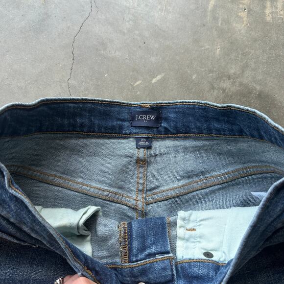 J. Crew Denim Shorts Women's Size 26 Blue Cuffed Hem Jean Shorts Flat Front - Picture 3 of 7